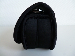 A&M # 2/4  Black Neopreen Reelbag